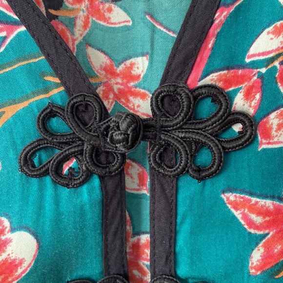 NWT LOVE LIKE SUMMER ASIAN INSPIRED MIDI DRESS - Picture 4 of 11